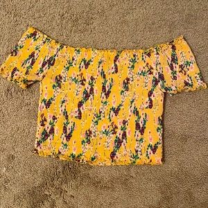 Peach Love Crop off the shoulder crop top size large